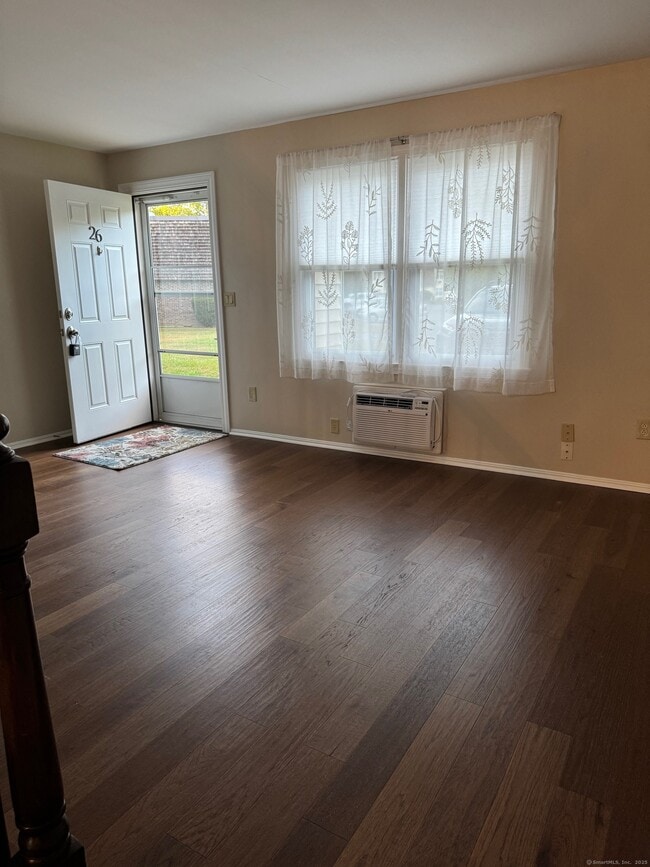 127 Black Point Rd in East Lyme, CT - Building Photo - Building Photo