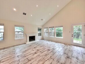 1019 Pathfinder Way in Round Rock, TX - Building Photo - Building Photo