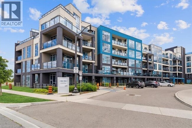 property at 10 Concord Pl