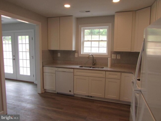 1230 Elm St in Front Royal, VA - Building Photo - Building Photo