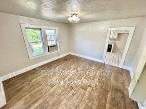 714 W 15th St in Ada, OK - Building Photo - Building Photo