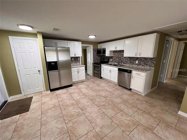 2460 Ave E SW in Winter Haven, FL - Building Photo - Building Photo