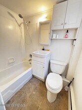 547 Harding Ave in Toms River, NJ - Building Photo - Building Photo