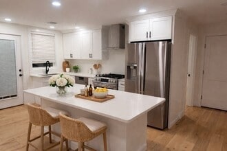 17 School St in Hudson, MA - Building Photo - Building Photo