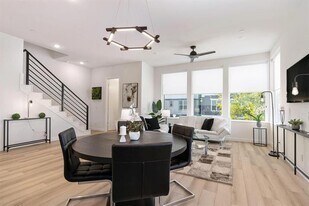 2606 Kimsey Dr in Dallas, TX - Building Photo