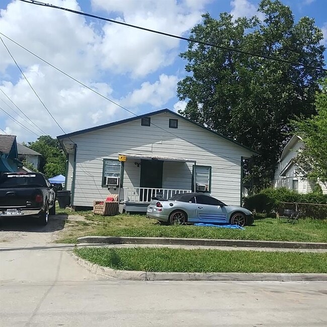 6717 Avenue H, Unit 5 in Houston, TX - Building Photo - Building Photo