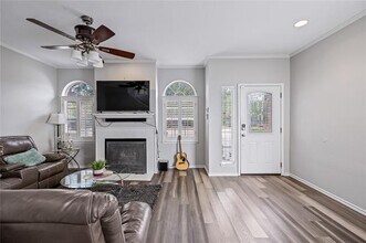 6011 Barrington Ct in Dallas, TX - Building Photo - Building Photo