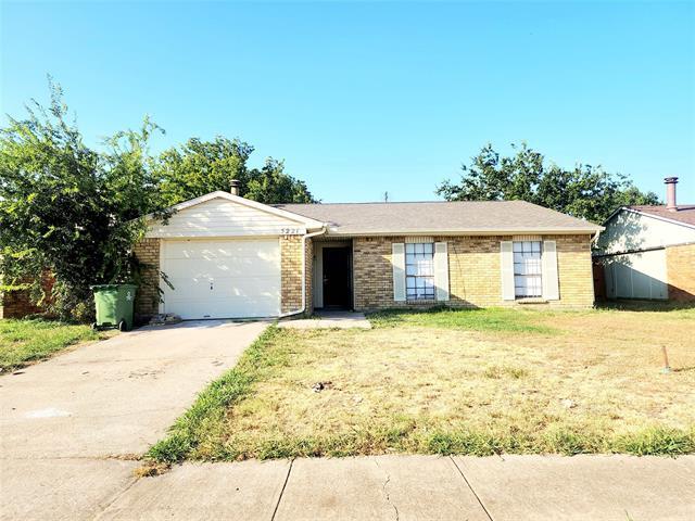 5221 Kisor Dr in The Colony, TX - Building Photo