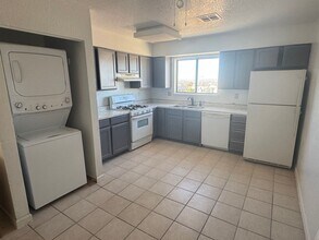 6987 Mendon Ln in Las Vegas, NV - Building Photo - Building Photo