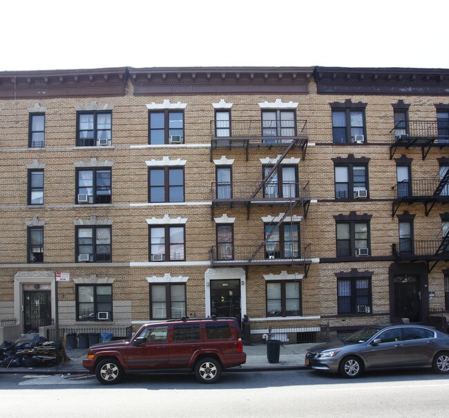 1526 Eastern Pky in Brooklyn, NY - Foto de edificio - Building Photo