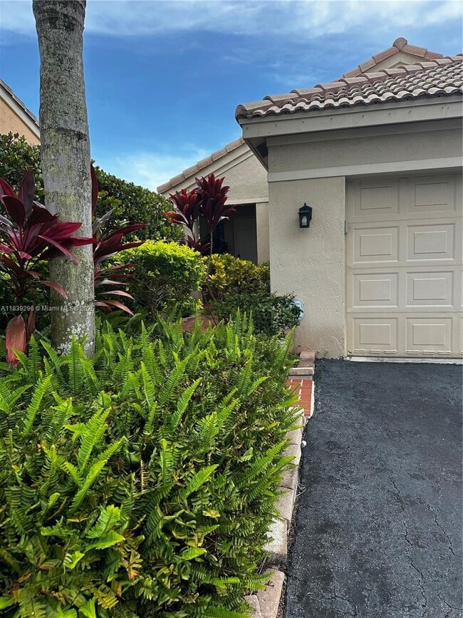 property at 4366 Pine Ridge Ct
