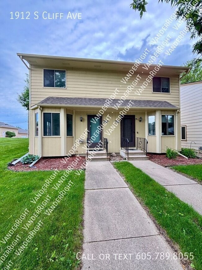 property at 1912 S Cliff Ave