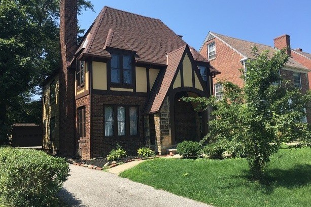 Fully Furnished Second And Third Floor Duplex in Shaker Heights, OH - Building Photo