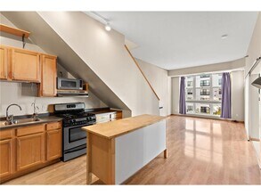 2650 University Ave W in St. Paul, MN - Building Photo - Building Photo