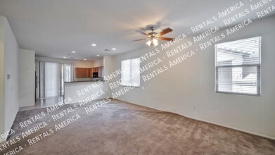 6678 W Fishermans Dr in Tucson, AZ - Foto de edificio - Building Photo