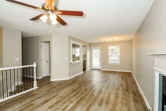 205 Winchester Dr in Villa Rica, GA - Building Photo - Building Photo