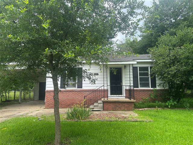 property at 9240 Simmons Pl