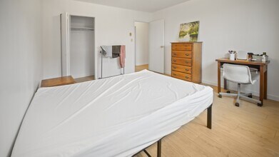 4 Glover Pl in St John's, NL - Building Photo - Building Photo