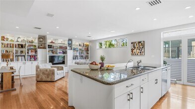 4805 Cherokee Ave in Miami Beach, FL - Building Photo - Building Photo