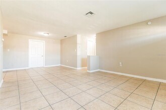 1103 Chelsea Ln in Holiday, FL - Building Photo - Building Photo