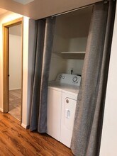 127 100th St S, Unit Lower Unit in Tacoma, WA - Foto de edificio - Building Photo