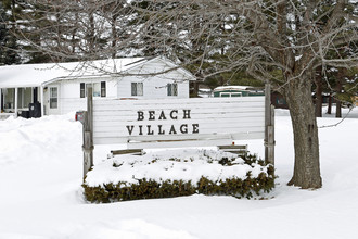 Beach Village in Port Huron, MI - Building Photo - Building Photo