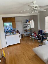 8947 Hubbard St, Unit C in Culver City, CA - Building Photo - Building Photo