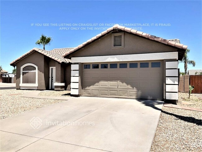 2834 E Oakland Ct