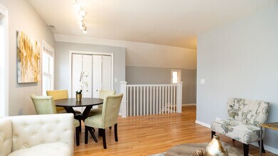 3729 N Clifton Ave in Chicago, IL - Building Photo - Building Photo