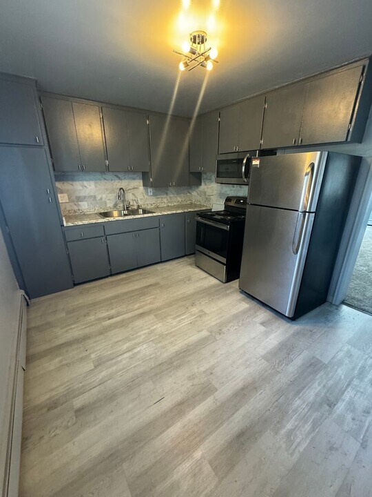 1646 Chester St in Aurora, CO - Building Photo