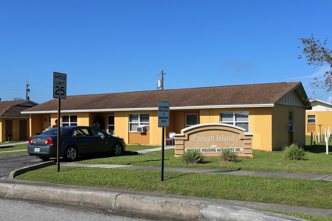 Isles of Pahokee II in Pahokee, FL - Building Photo - Building Photo