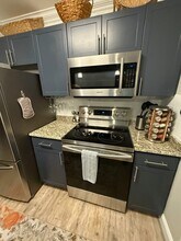 10 E Washington St, Unit 2h in Greenville, SC - Foto de edificio - Building Photo
