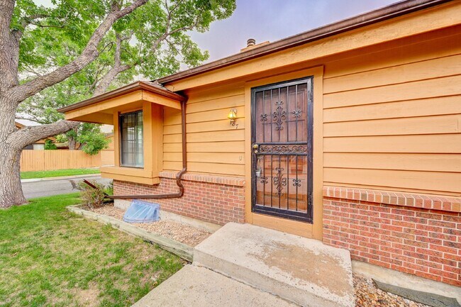 property at 187 S Dearborn Cir