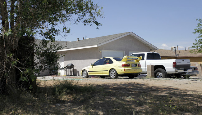 11277 Aztec Ln in Adelanto, CA - Building Photo - Building Photo