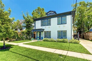 2417 Huldy St in Houston, TX - Building Photo