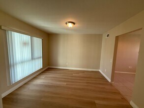 23115 Village 23 in Camarillo, CA - Building Photo - Building Photo