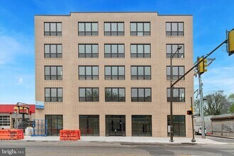 139 W Chelten Ave, Unit 407 in Philadelphia, PA - Foto de edificio - Building Photo