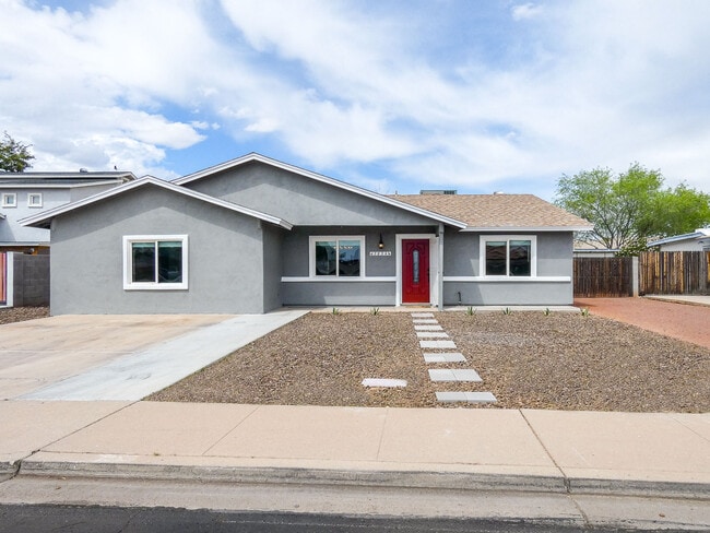 property at 2834 E Coralbell Ave