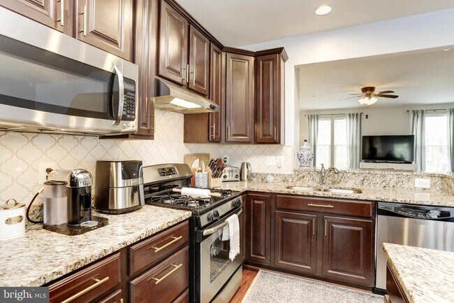 7359 Matchbox Alley in Elkridge, MD - Building Photo - Building Photo