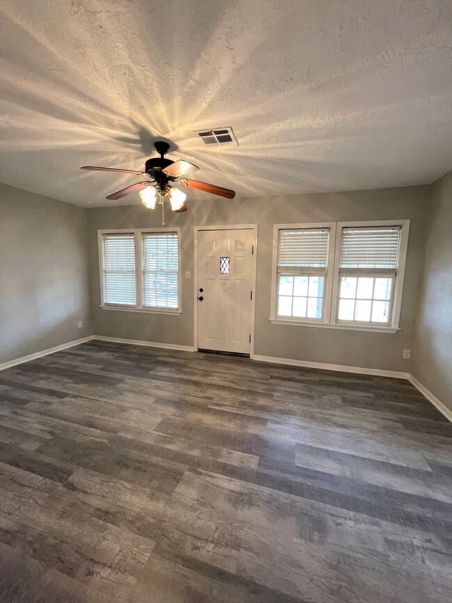 1108 NW Maple Ave in Lawton, OK - Building Photo - Building Photo