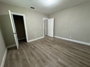 704 St Clair St in Jacksonville, FL - Building Photo - Building Photo