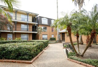 9407 Westheimer Rd-Unit -305 in Houston, TX - Building Photo - Building Photo