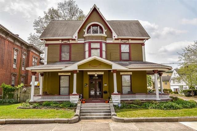 Adolph Lahr House in Evansville, IN - Building Photo