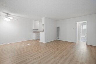 934 6th St in Santa Monica, CA - Building Photo - Building Photo