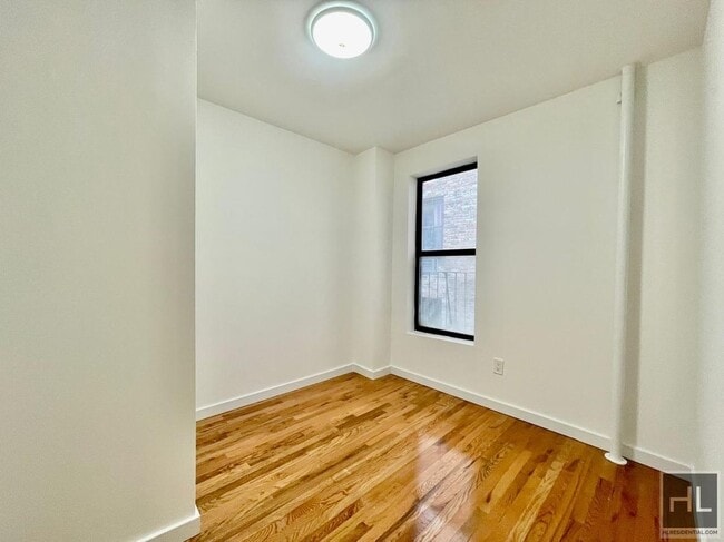 YORK AVENUE in New York, NY - Building Photo - Building Photo