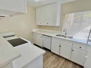 10169 Caminito Jovial in San Diego, CA - Building Photo - Building Photo