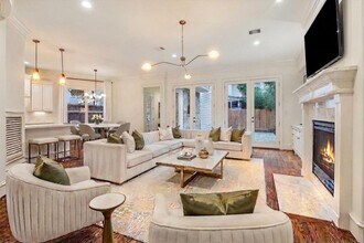 3917 Tennyson St in West University Place, TX - Building Photo - Building Photo