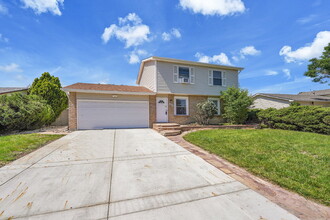 10502 Pierson Cir in Westminster, CO - Building Photo - Building Photo