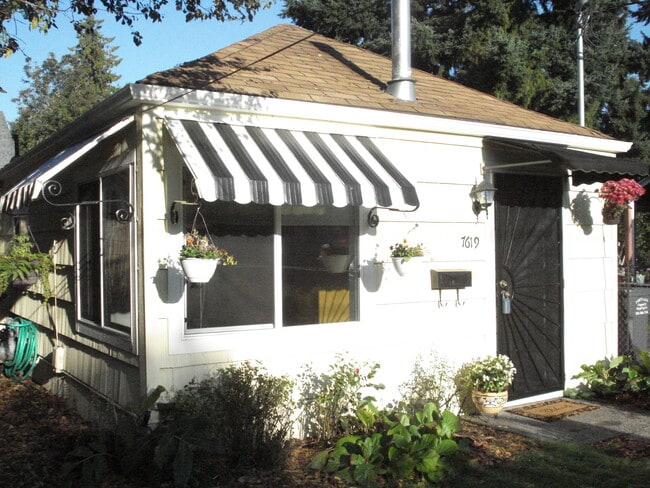 property at 7619 N Berkeley Ave