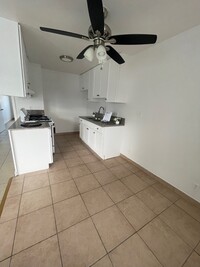 14756 Delano St, Unit 8 photo'